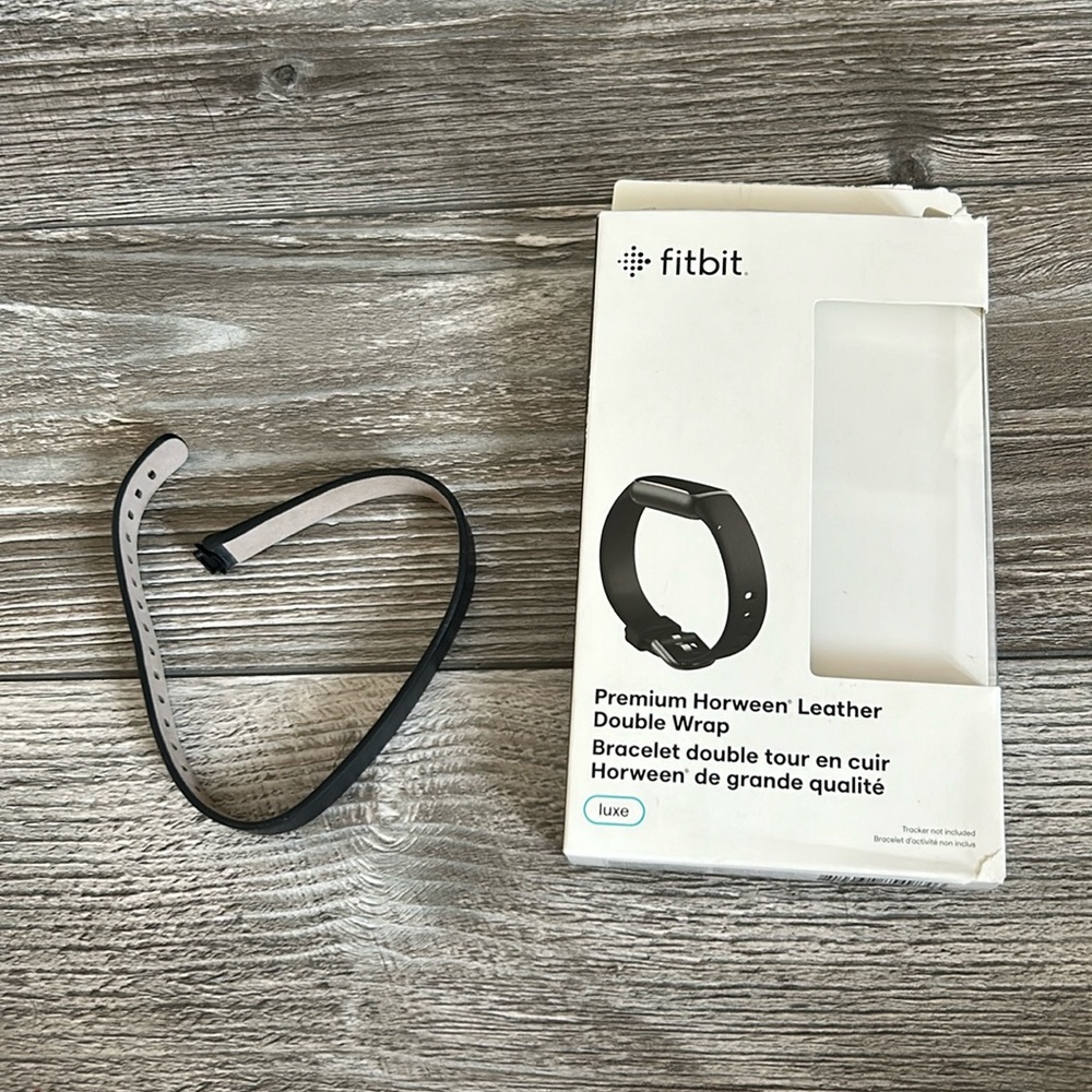 NIB Fitbit Luxe Genuine Leather Double Wrap Strap